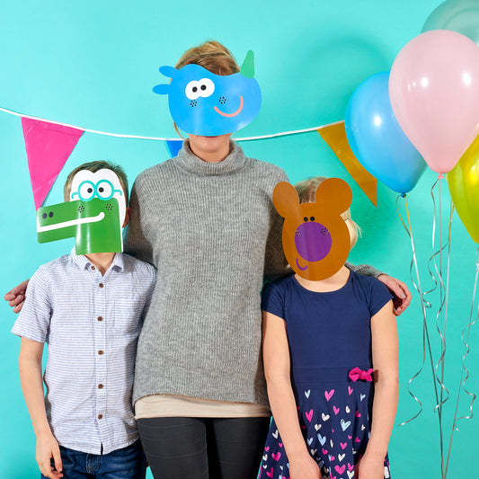 Hey Duggee & Squirrels Party Pack Of Six Masks - mycardboardcutout