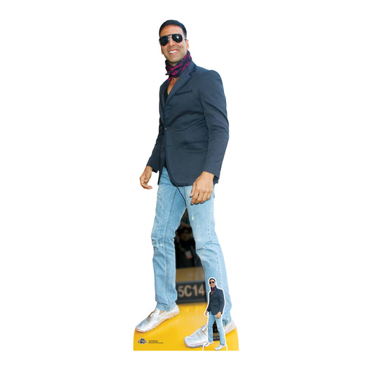 CS1116 Akshay Kumar Casual Height 181cm Cardboard Cutout
